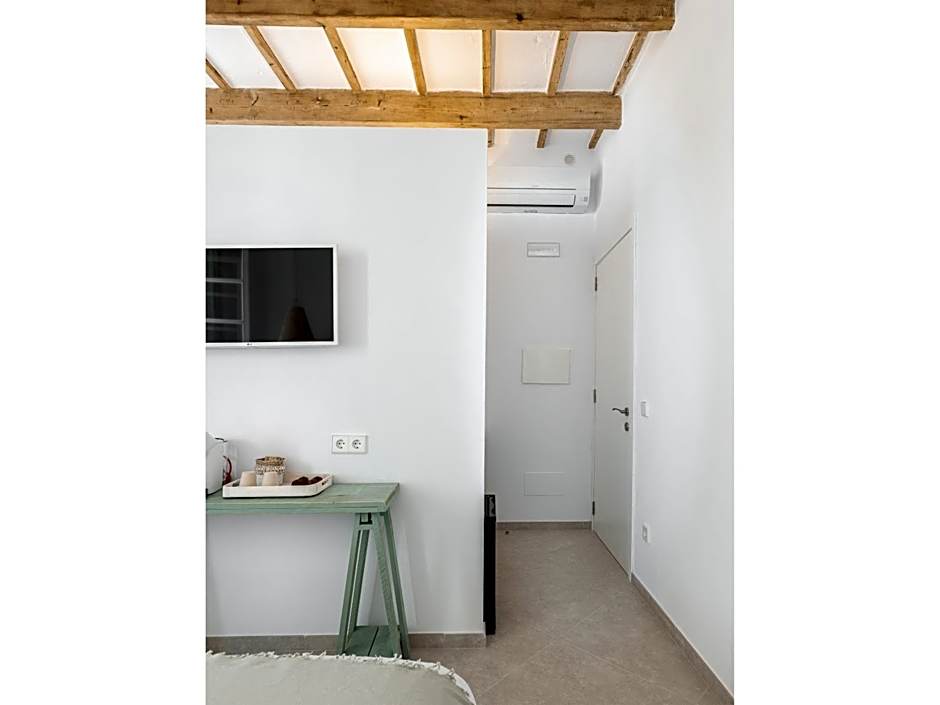 S'Enclova Petit Hotel