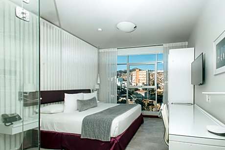 Premium King Room with City Views
