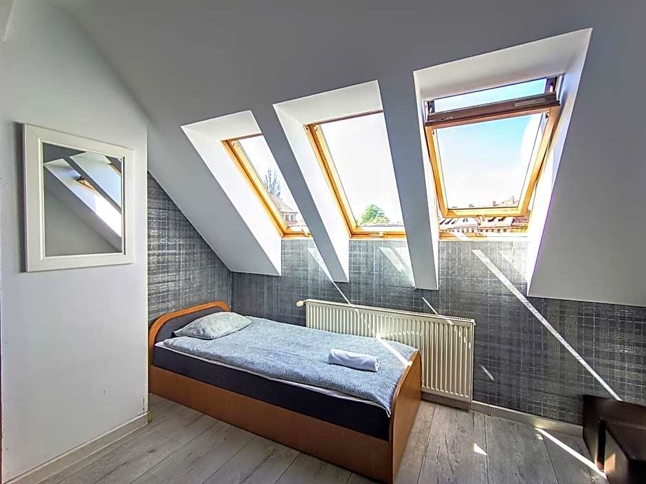 Fitness Hostel - darmowy parking