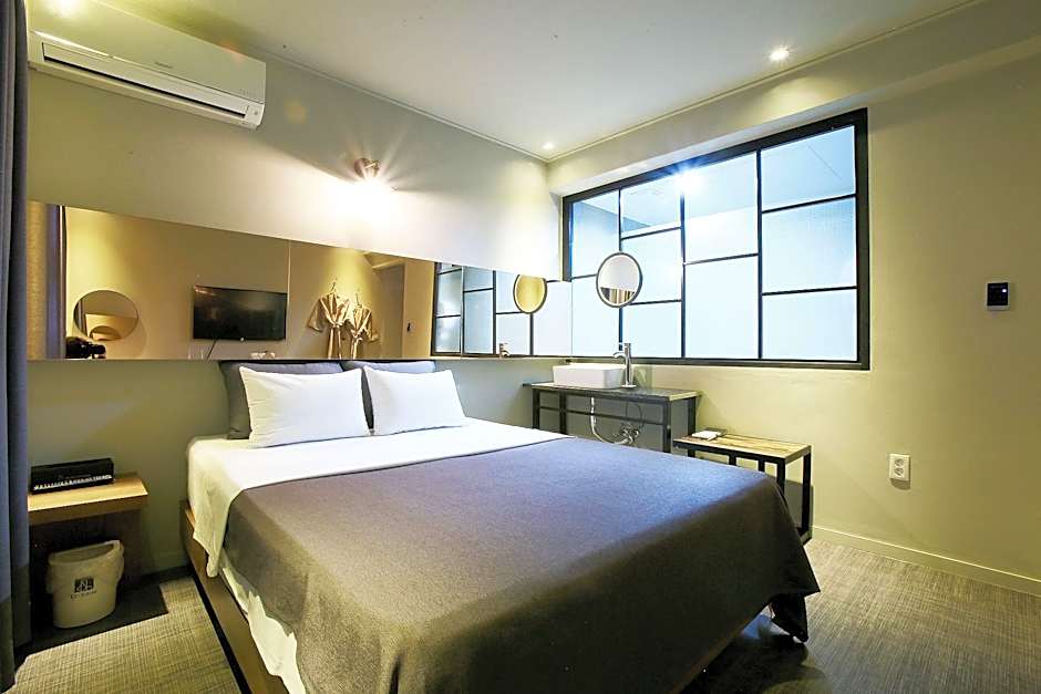 Chuncheon Urbane Hotel