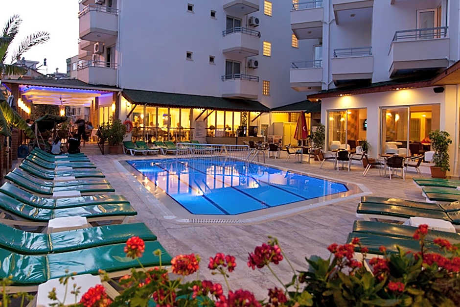 Remi Hotel