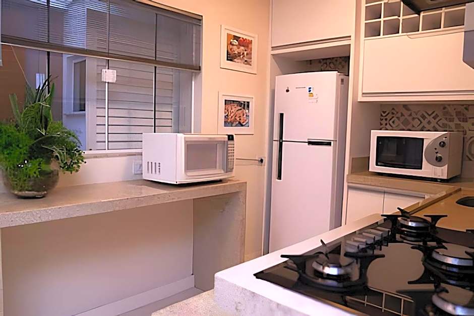 Sobrado com 1 suite 2 quarto ar 1km Shopping JL