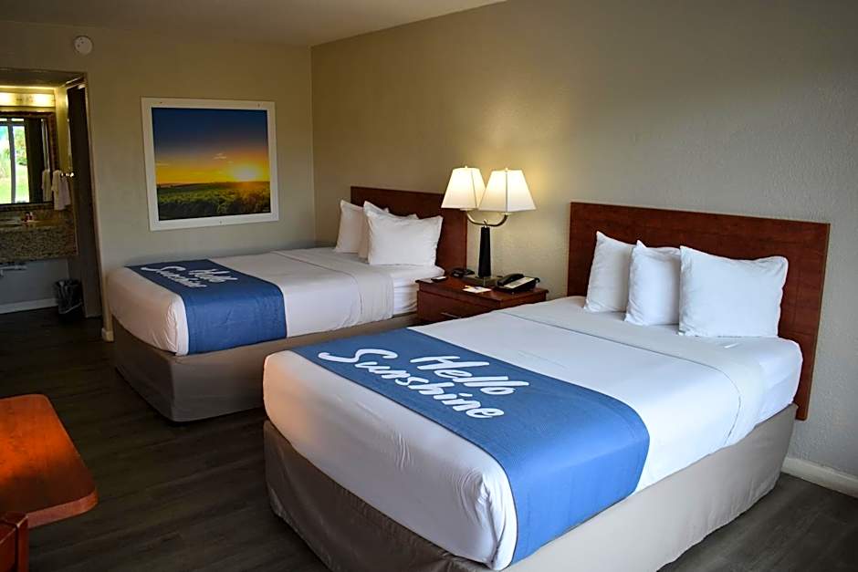 Days Inn by Wyndham Wildwood I-75