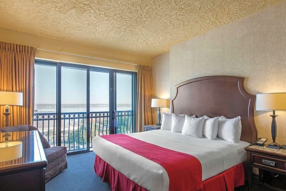 Shoreline Inn & Conference Center, Ascend Hotel Collection