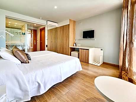 Superior Room with Garden View