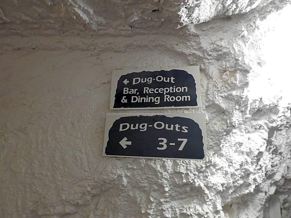 White Cliffs Underground Motel