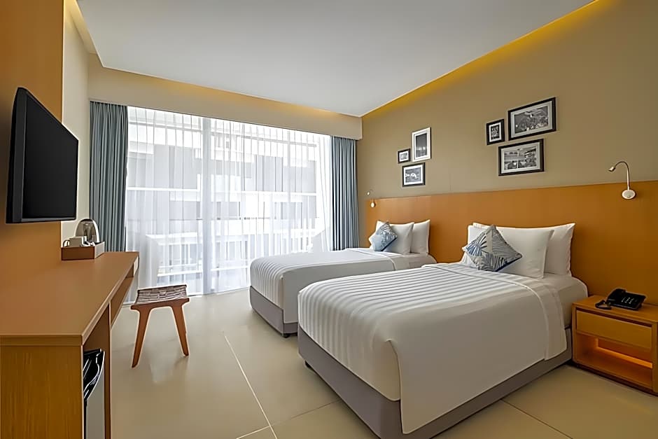 Ossotel Legian Hotel