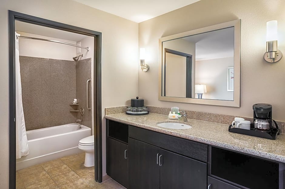 Holiday Inn Oceanside Marina - Camp Pendleton Area By IHG