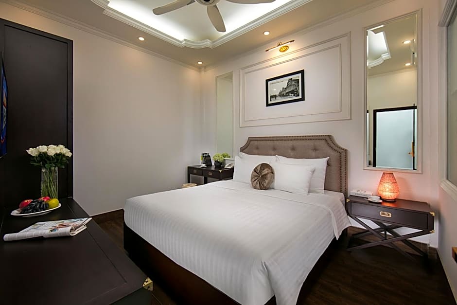 Golden Rooster hotel