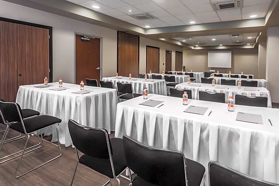 City Express by Marriott Celaya Galerias