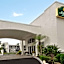 La Quinta Inn & Suites by Wyndham Oceanfront Daytona Beach