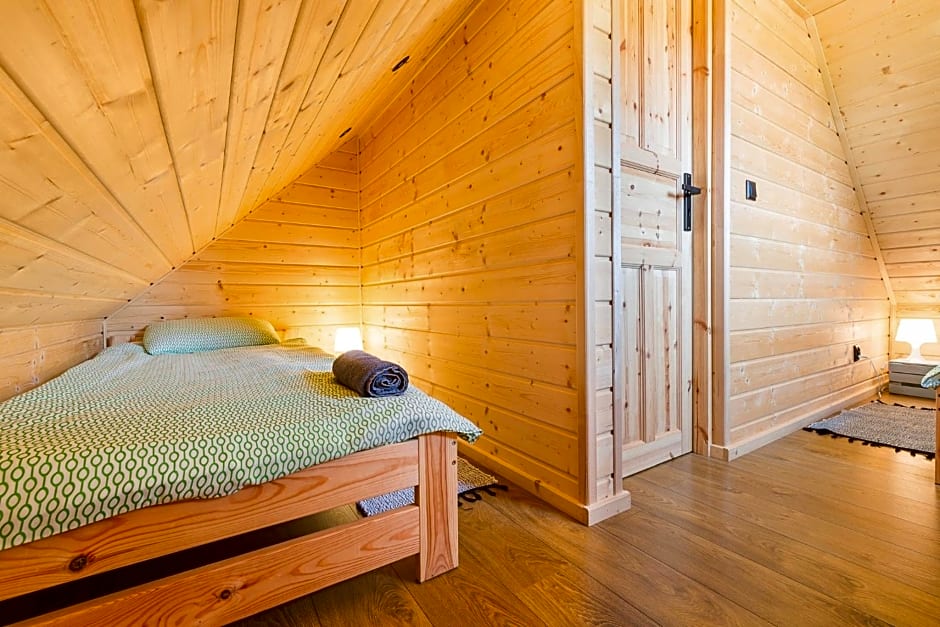 Chaty Trzy 731-950-635