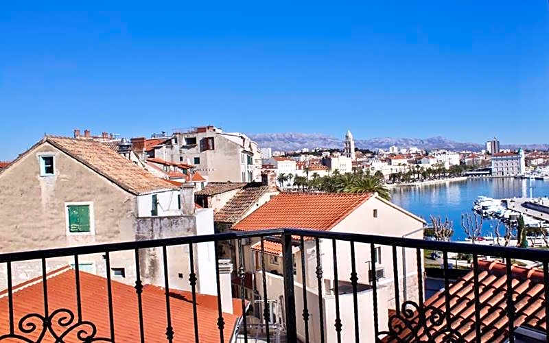 Galeria Valeria Seaside Downtown - MAG Quaint & Elegant Boutique Hotels