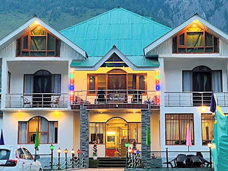 Hotel Golden Peak Sonamarg