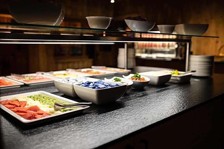 KOSIS Sports Lifestyle Hotel