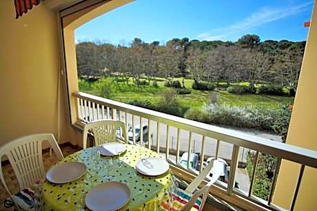 Appartement 4 couchages à 100 M de la Plage