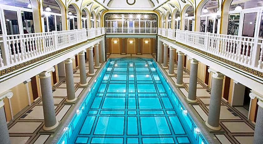 Londonskaya SPA Hotel