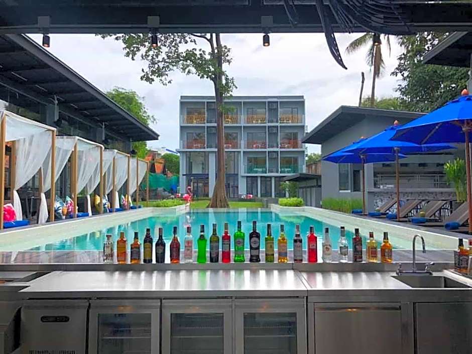 Lub d Koh Samui Chaweng Beach - Beachfront & Vibrant Social Vibe