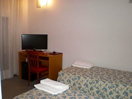 Economy Twin Room