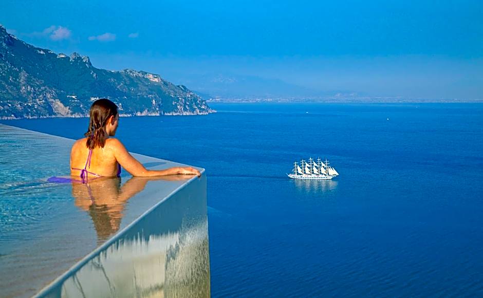 Monastero Santa Rosa Hotel & Spa
