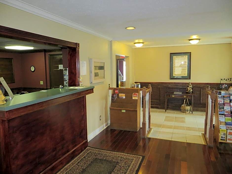 Americourt Hotel and Suites - Elizabethton