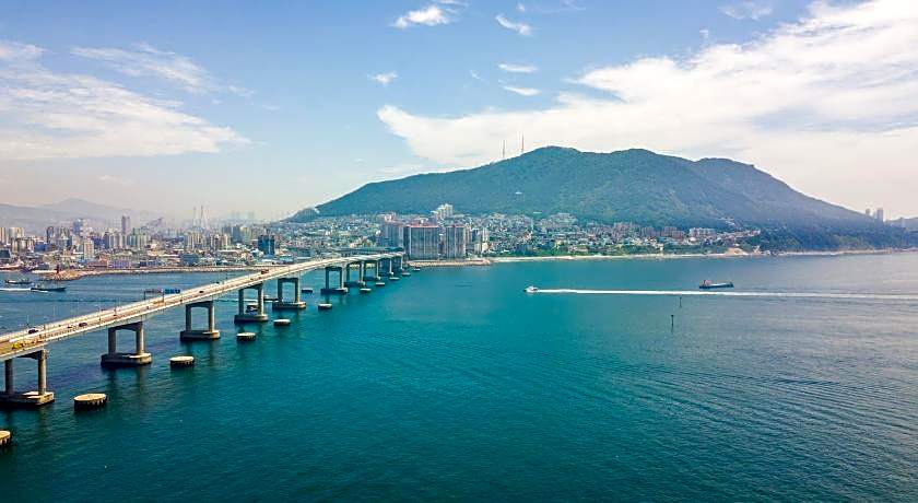 Two Heaven Hotel Busan Songdo