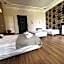 Hotel Savoy
