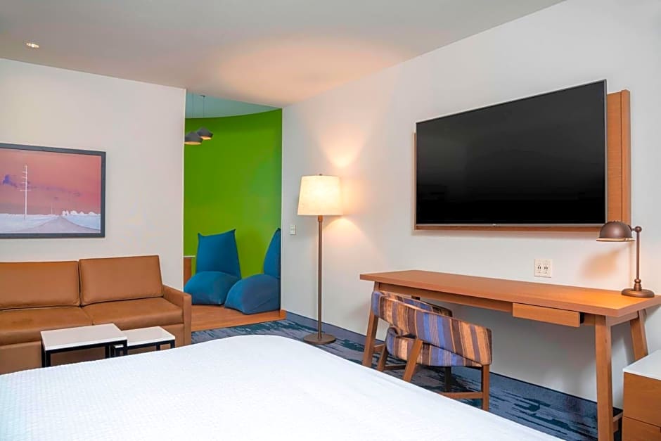 Fairfield Inn & Suites by Marriott Fair Oaks Farms