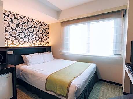 Double Room with Small Double Bed - Non-Smoking