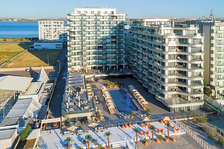 Crowne Plaza Constanta Mamaia Beach By IHG