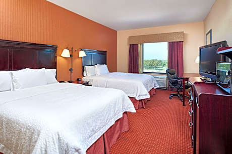 2 Queen Beds Nonsmoking