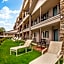 Best Western Plus Silver Saddle Inn