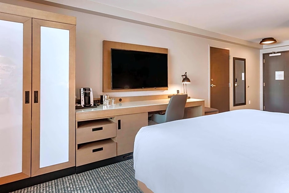 Cambria Hotel Downtown Phoenix