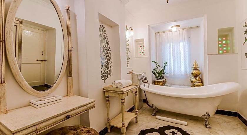 Jagat Niwas Palace Hotel