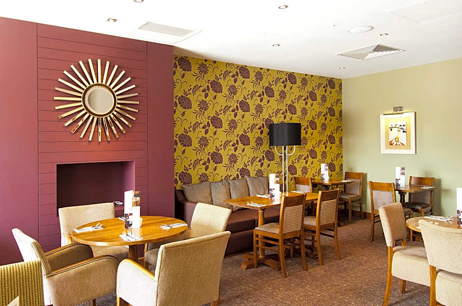Premier Inn Southampton City Centre (West Quay)