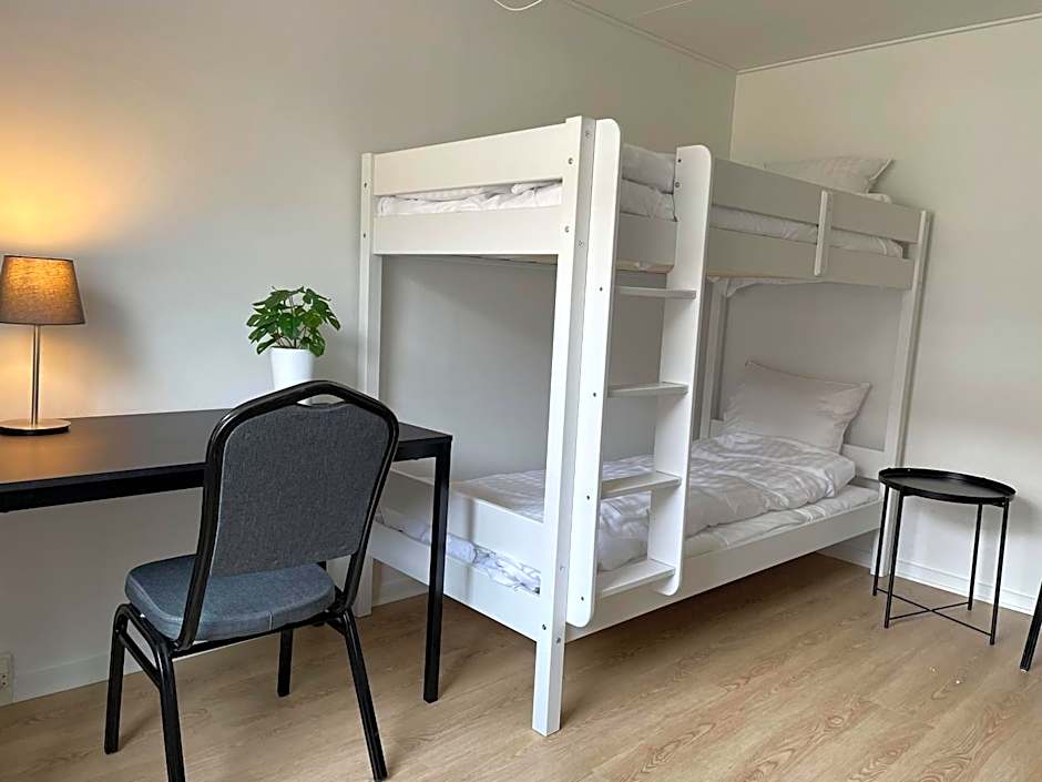 Photo 1 of 6 of Quadruple Room