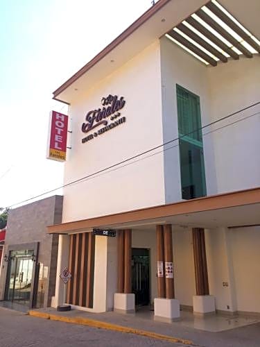 Hotel los faroles