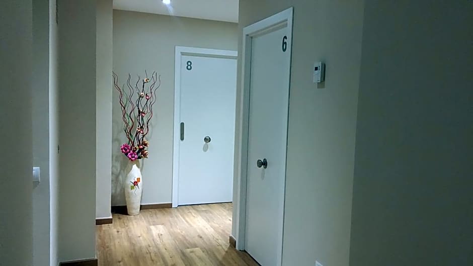 Hostal Barcelona Travel