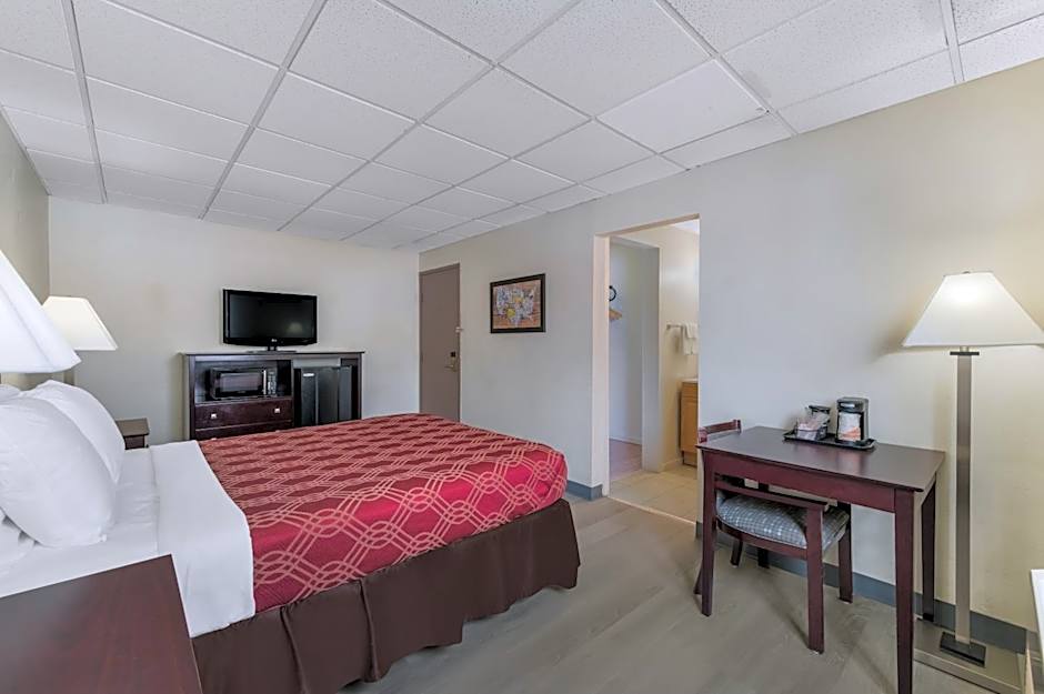 Baymont by Wyndham Iron Mountain