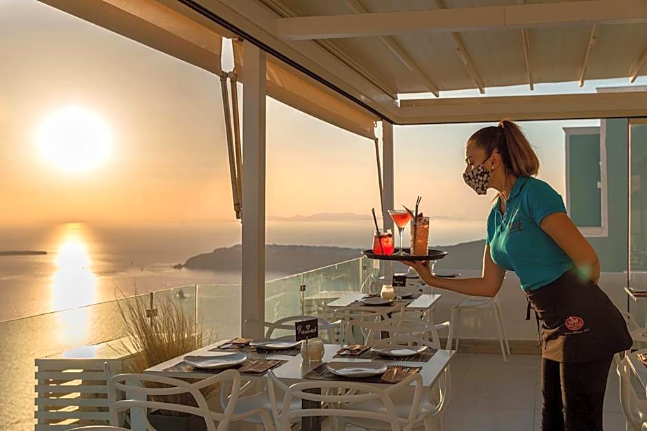 Pearl on the Cliff Hotel & Suites