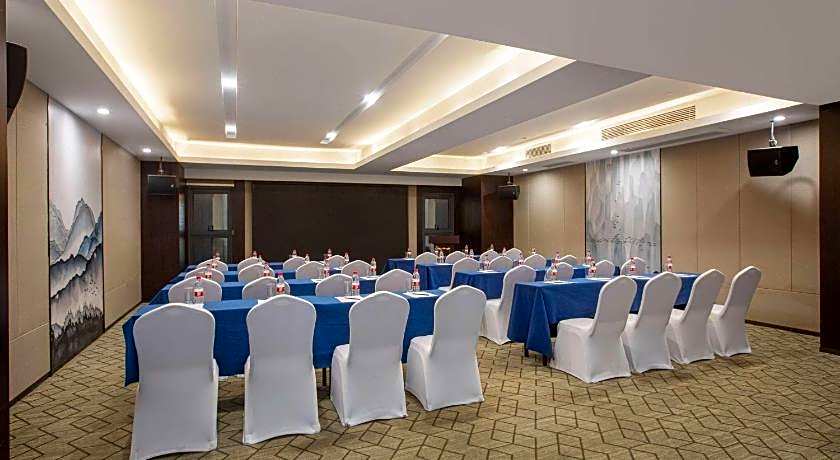 Hawthorn by Wyndham Dali Erhai Park