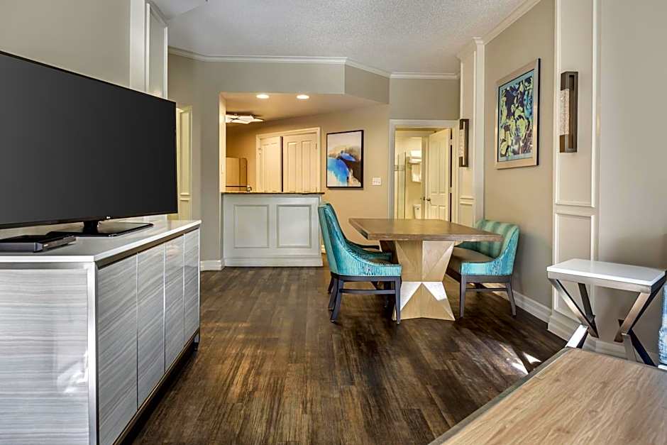 Photo 1 of 6 of 1 Bedroom 1 King Bed with Sofabed Suite