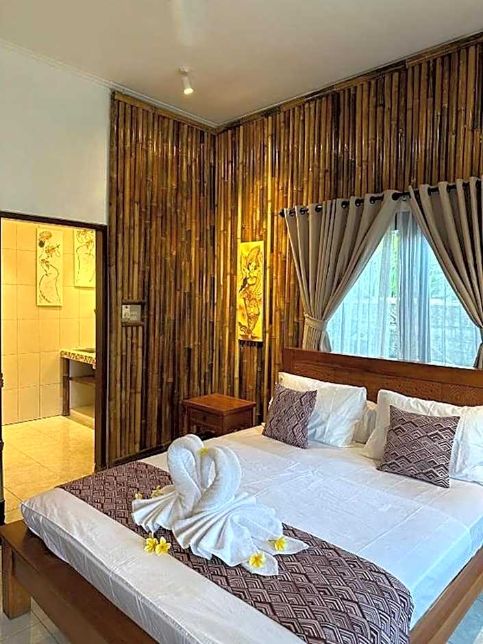 Tiga Naga Villa