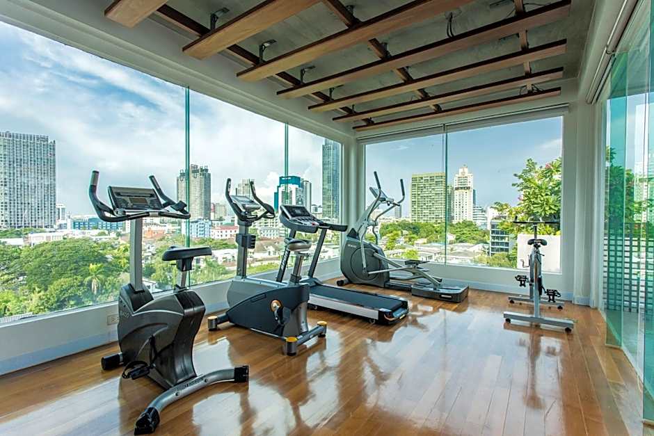 D Varee Montara Thonglor 25