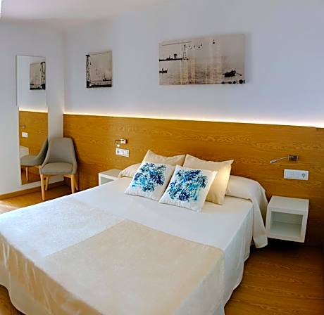 Superior Family Room with Sea View (4 Adults)