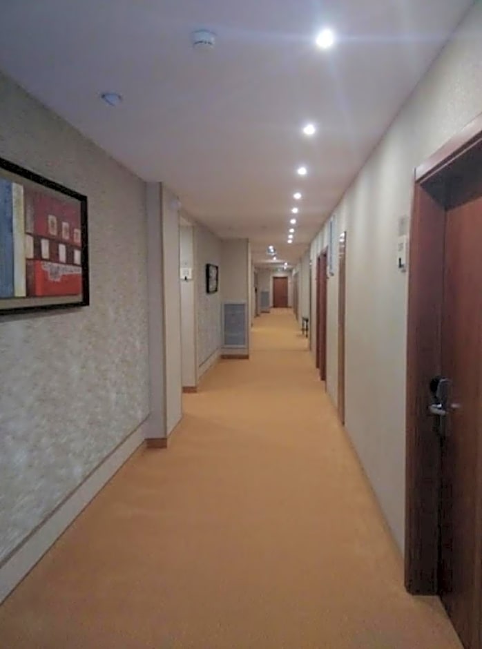 Oasis Hotel