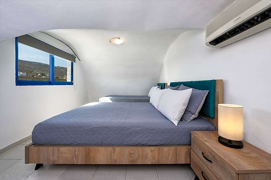 Honeymoon Beach Studios