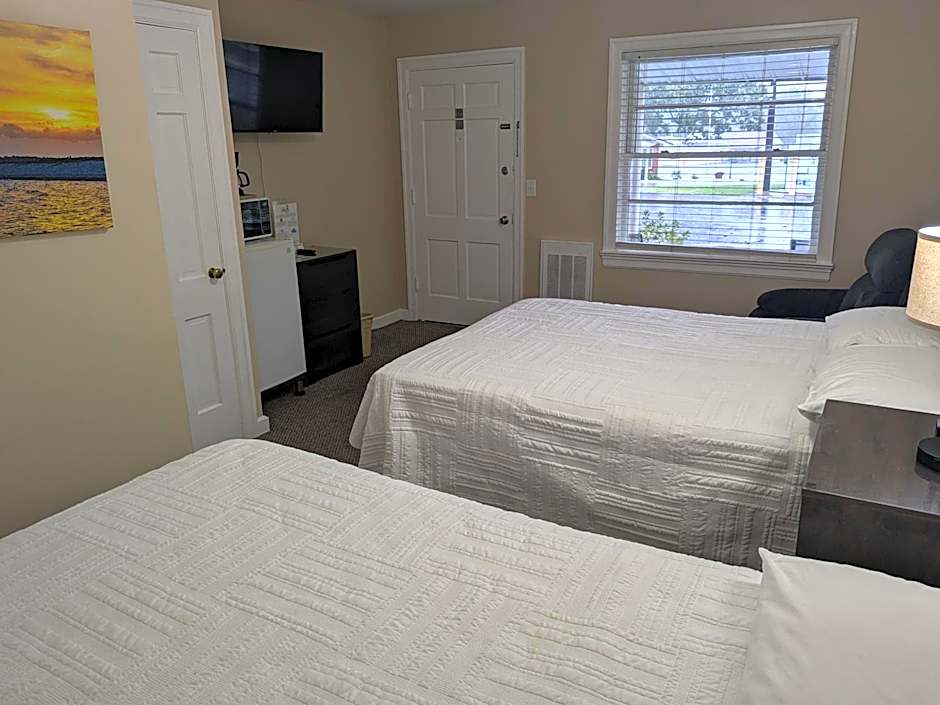 Early American Motel