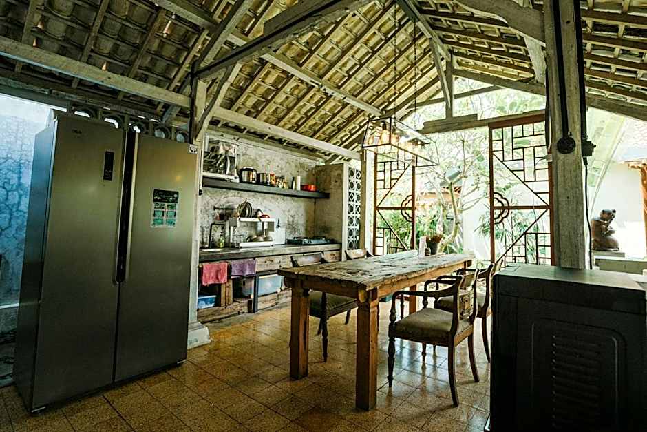 Dormitory at Semadi living