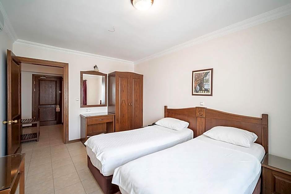 Fora Apart Hotel